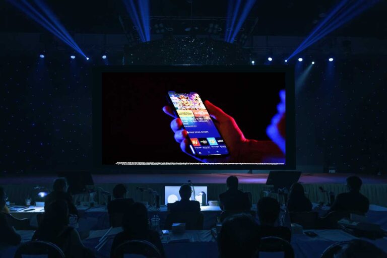 We are pleased to announce the launch of our brand new iOS App !